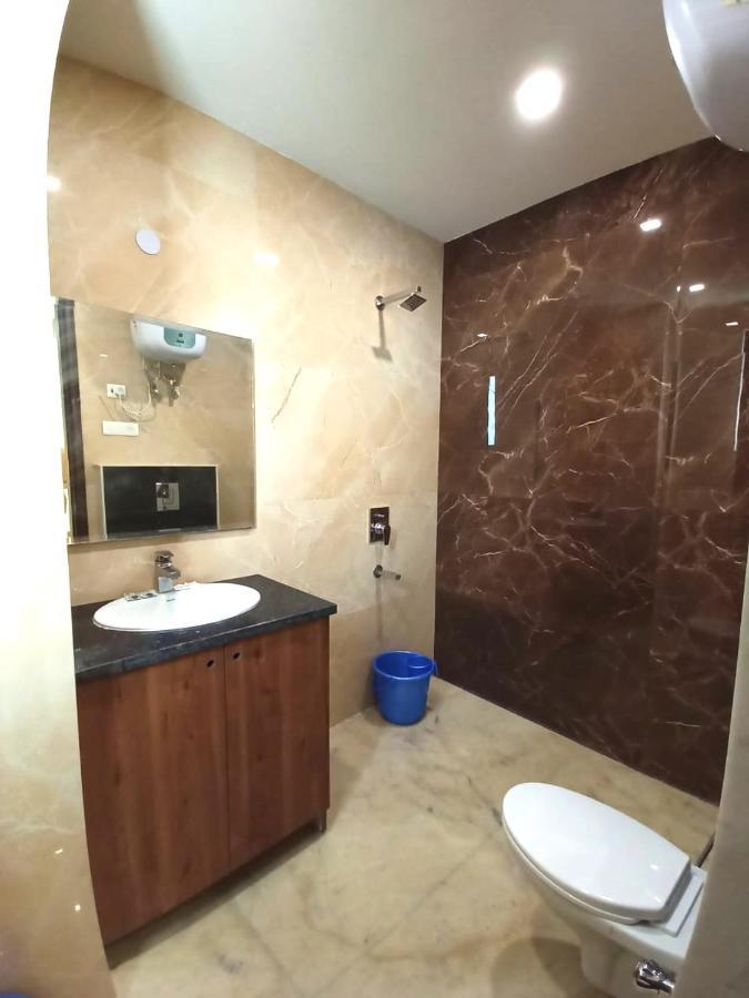 J P House Hotel